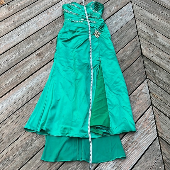 Mori Lee Madeline Gardner lux green gown 5/6 - Picture 11 of 14